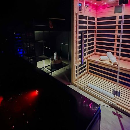 Night Desires Vieille Ville Annecy Charmant Zewnętrze zdjęcie